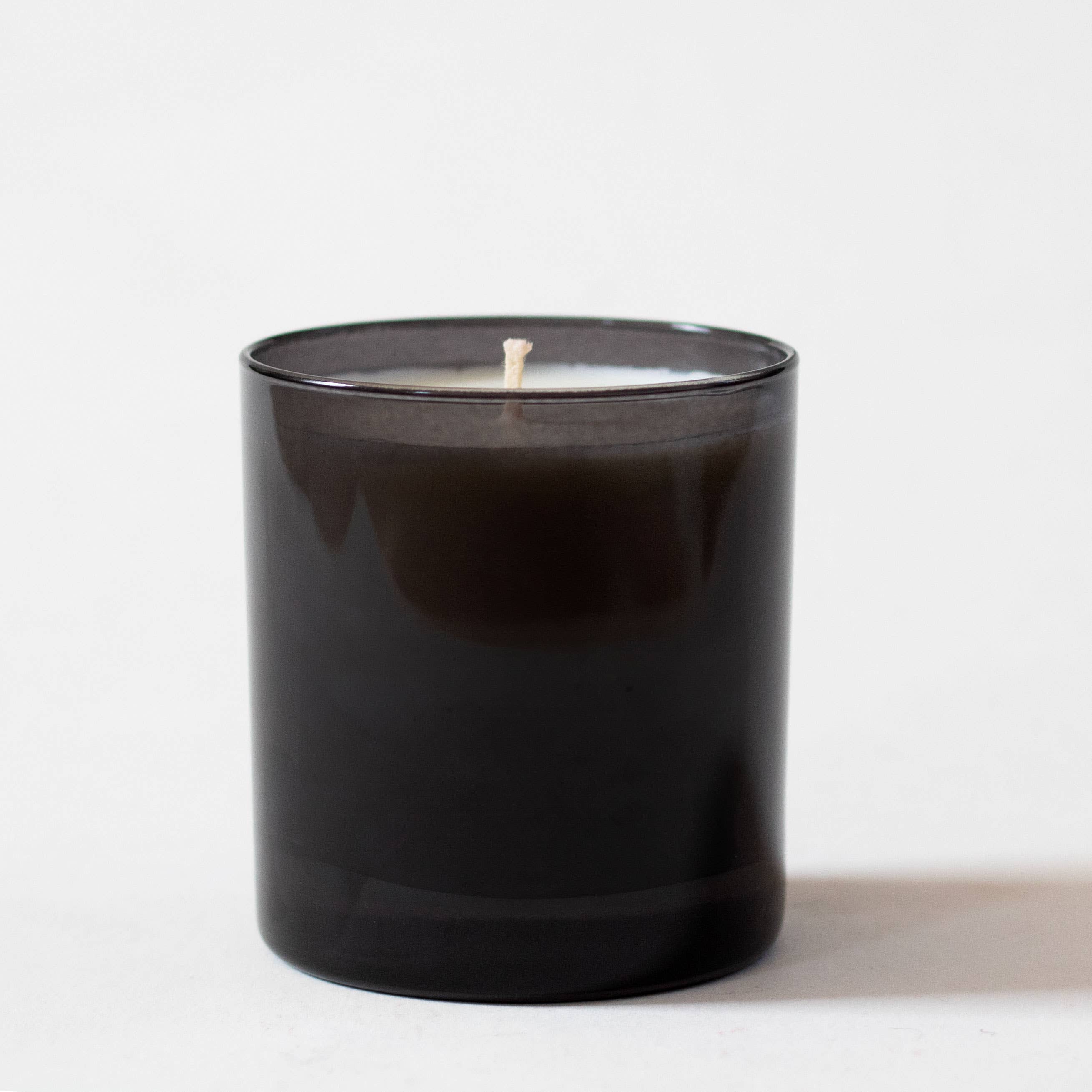 GP Candle Co. - Wholesale Jar/Filled Candle - No Label 9 oz. Black Candle with Gold Lid - Case of 242