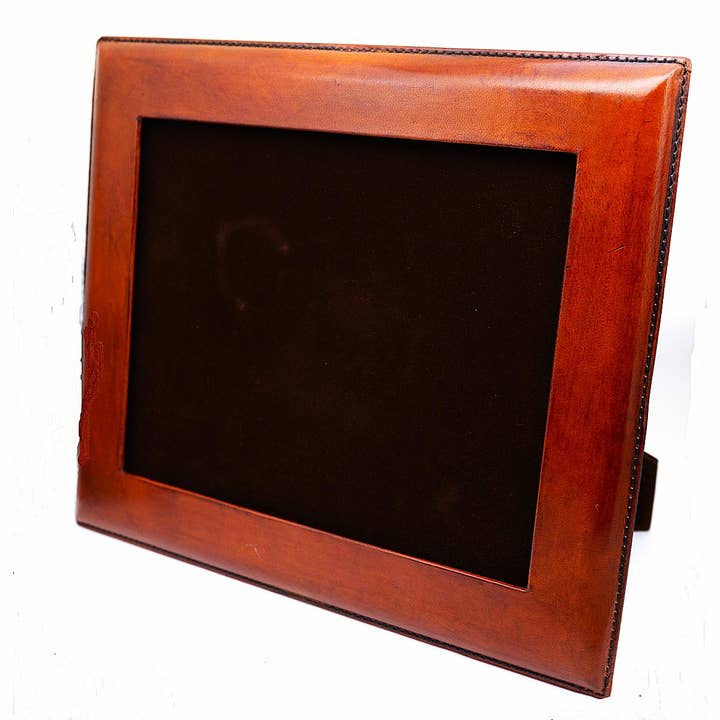 Roberts and Dore – wholesale Picture frame – Cognac Leather Photo Frame 8 X 10" Plain2