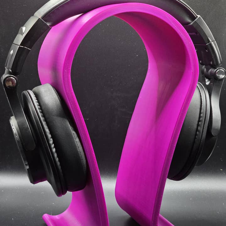 Support de casque minimaliste imprimé en 3D - Finition texturée élégante, design moderne, compact et durable pour le jeu, le bureau ou la maison. pour la vente par PerfectionIn3D