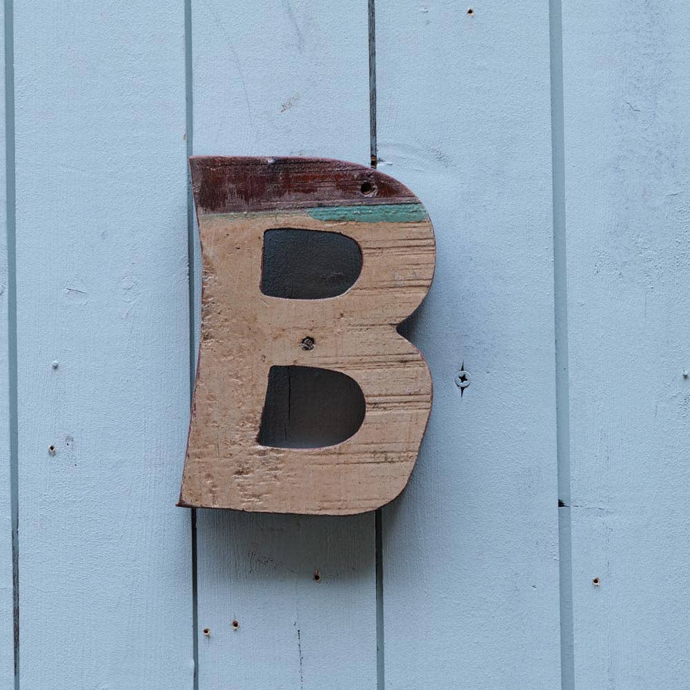 Nature and Style Wohnkultur Import GmbH - Wholesale Wall Accent - Wooden letters1