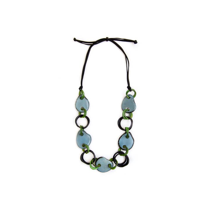Collier Bonnie pour la vente par Organic Tagua Jewelry