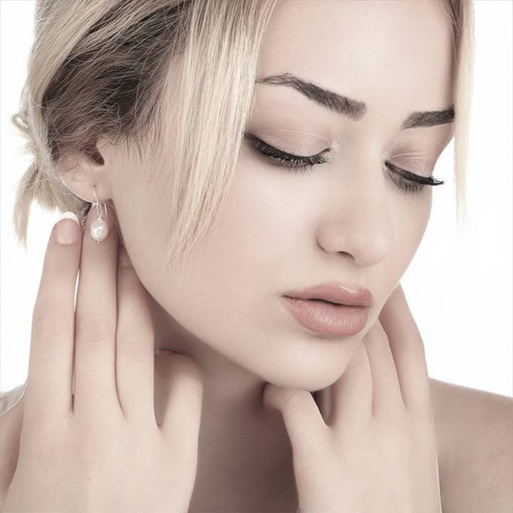 MadamLili - Vendita all'ingrosso Parure di gioielli - Set di gioielli con perle Keshi barocche – Argento sterling 925 placcato oro 18k | Collana 50cm & Orecchini | Ipoallergenico | Senza nichel4