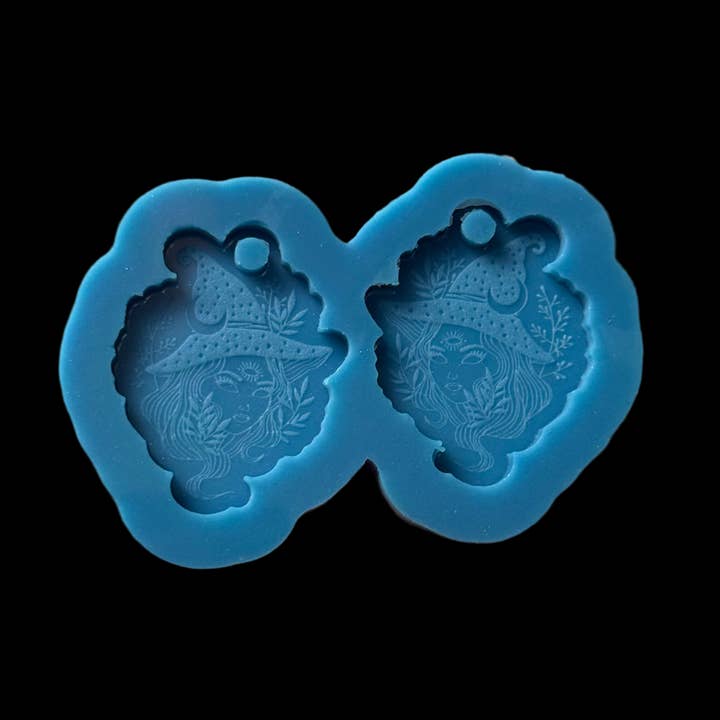 Moule de Boucles d'Oreilles Sorcière Gretchen pour la vente par KCRESINSHOP