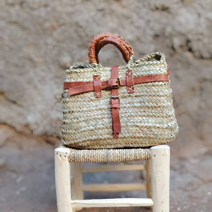 Handmade French Baskets with Leather Straps Straw Basket Bag for wholesale by DarKech