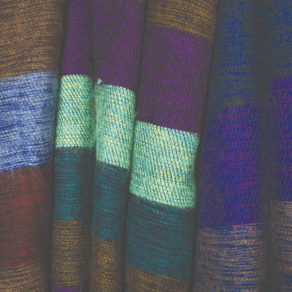 Shared Earth – wholesale Scarf – Women's – Shawl Mixed Textiles, 195 x 80cm Asstd Stripes2