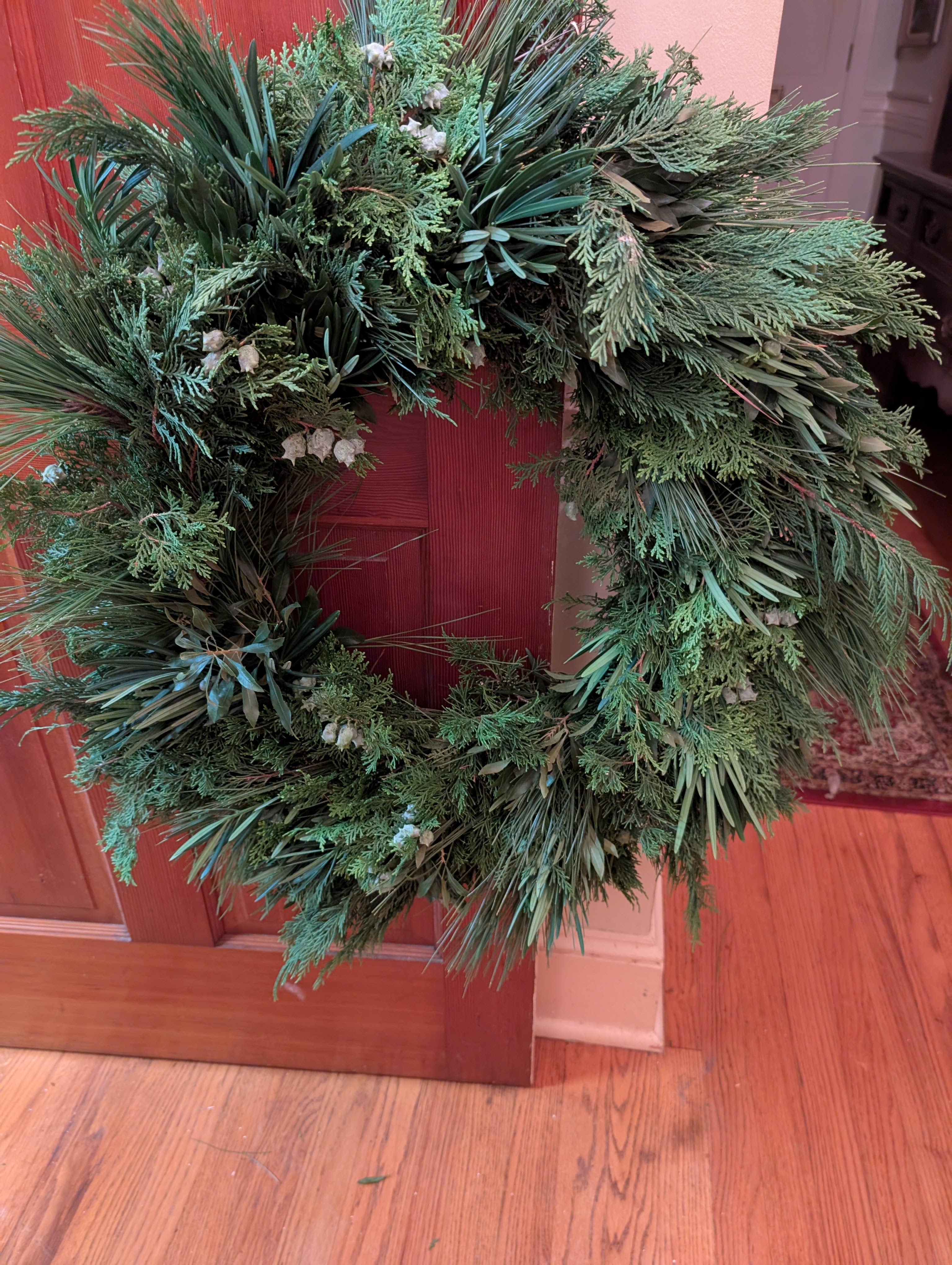 Lucknow Southern and Company - Vente Couronne - La couronne hivernale classique de Lucknow Southern Fresh Evergreens11