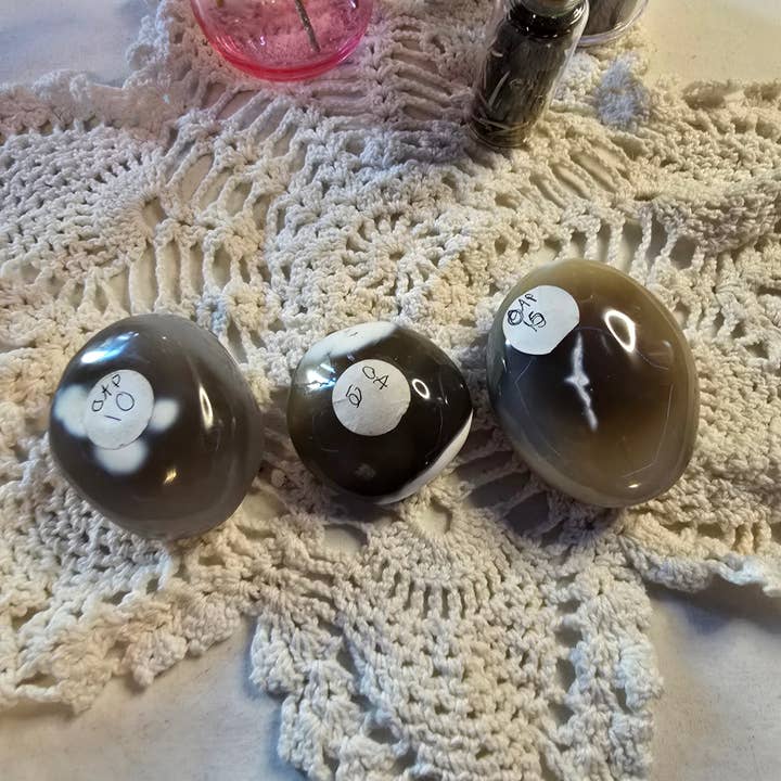 Chaotic Crystal Chick Co. - Wholesale Spiritual Stone/Crystal - Orca Agate Palm Stones