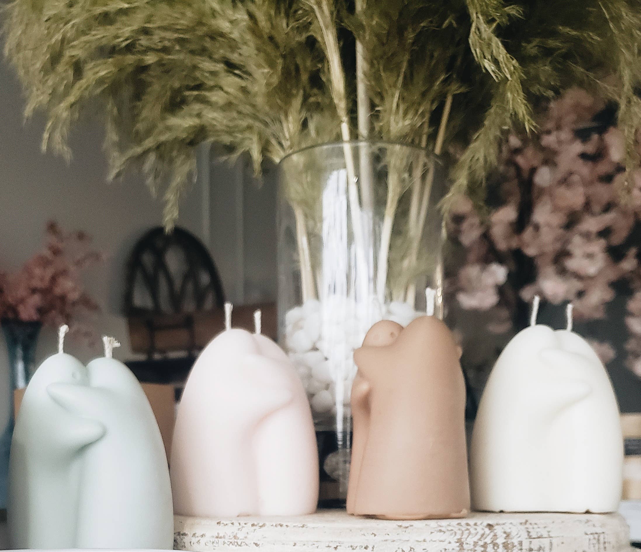 LiveYoung Candle Company - Wholesale Novelty Candle - Huggie Candle1