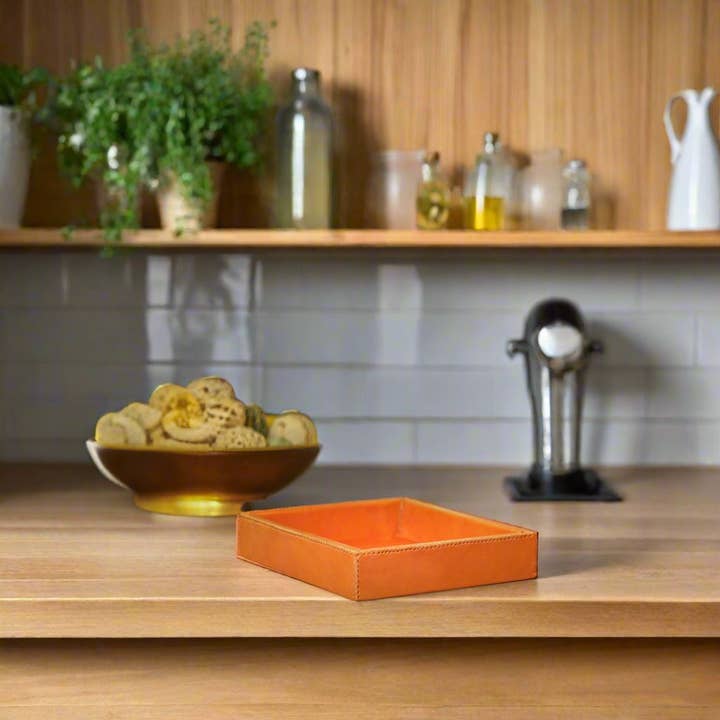 Bati Goods - Wholesale Decorative Tray - Monedas | Cedar & Leather Valet Tray5