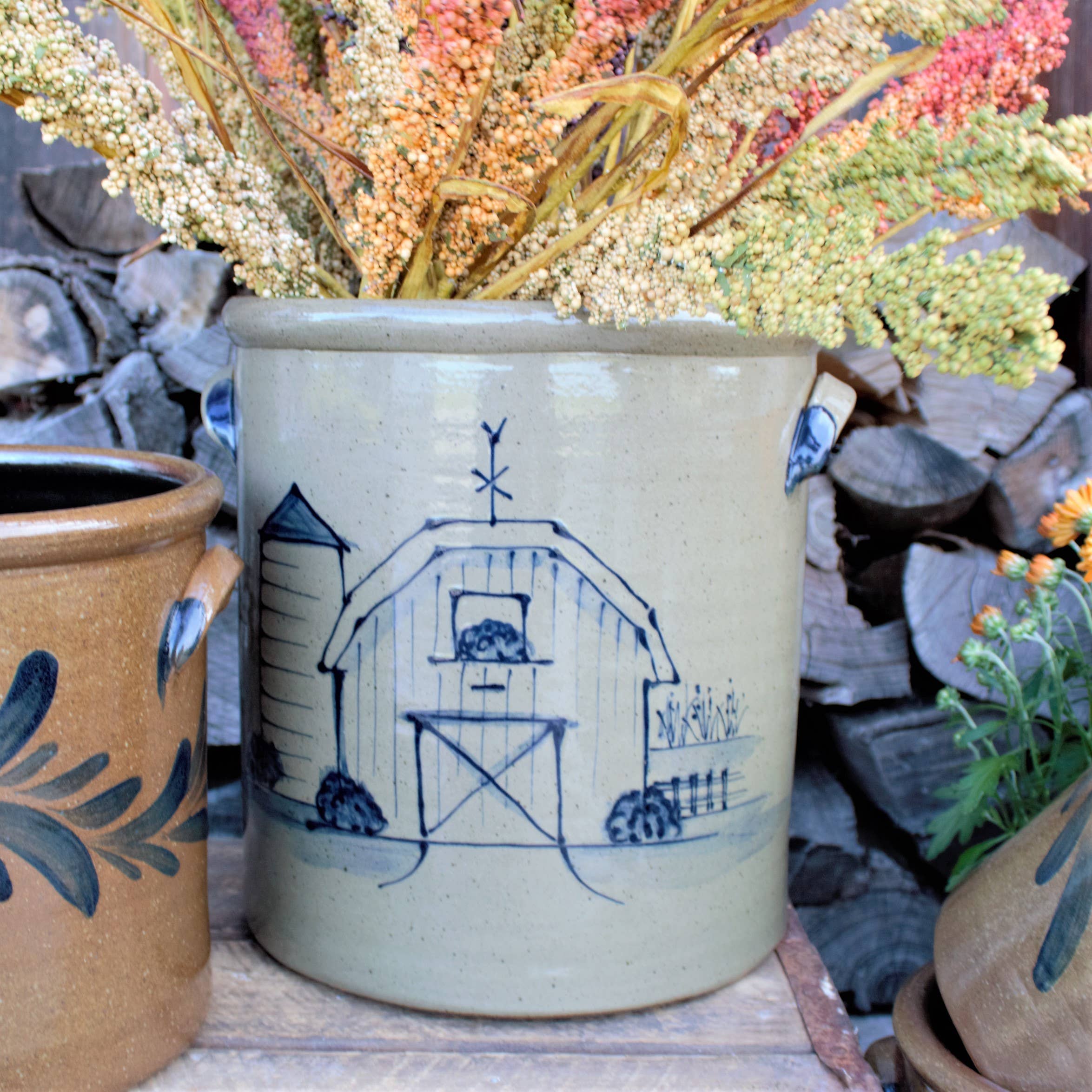 Rowe Pottery - Vendita all'ingrosso Barattoli decorativi - Crock- Barn da 2 galloni1