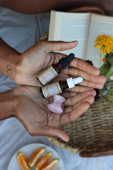 PAAVANI Ayurveda - Wholesale Facial Care Set/Kit - Radiant Skincare Ritual Kit – Rose Quartz Facial Massage Set12