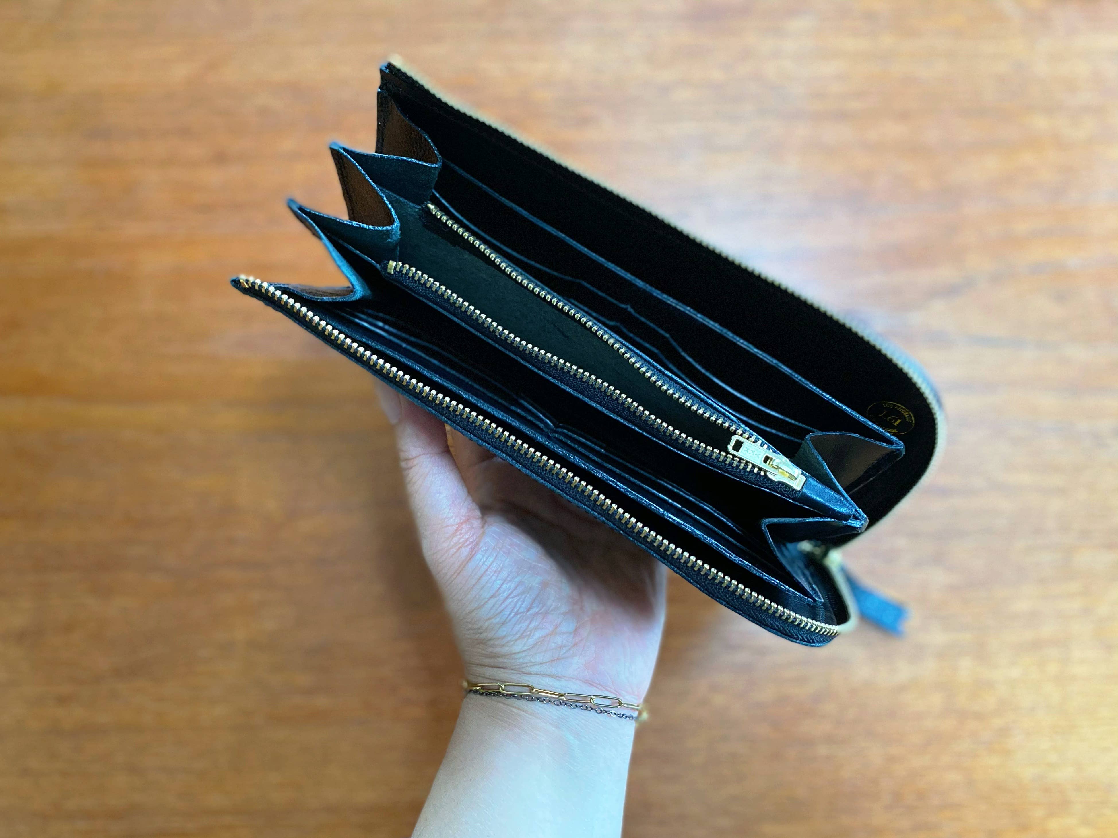 1.61 Soft Goods - Wholesale Wallet - Women's - Ruff Zipper Wallet - Rectangle Size4