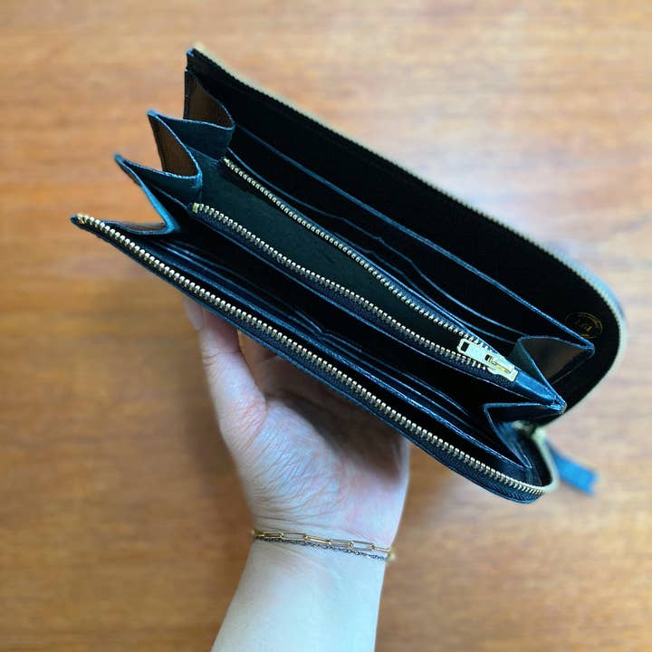 1.61 Soft Goods - Wholesale Wallet - Women's - Ruff Zipper Wallet - Rectangle Size4