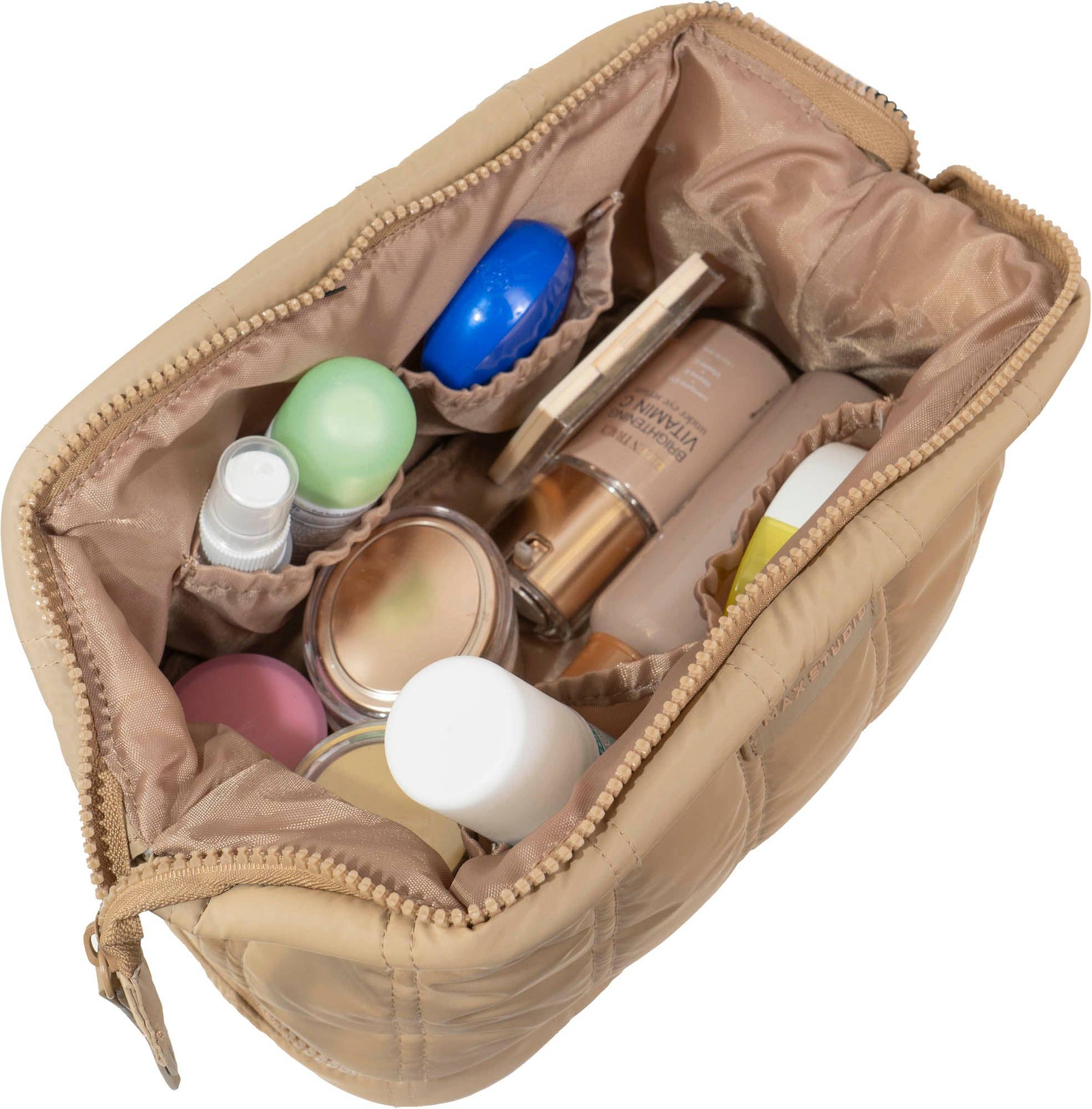 Magid – wholesale Toiletry bag – women's – Max Studio Tubular Quilted Nylon Toiletry Pouch8