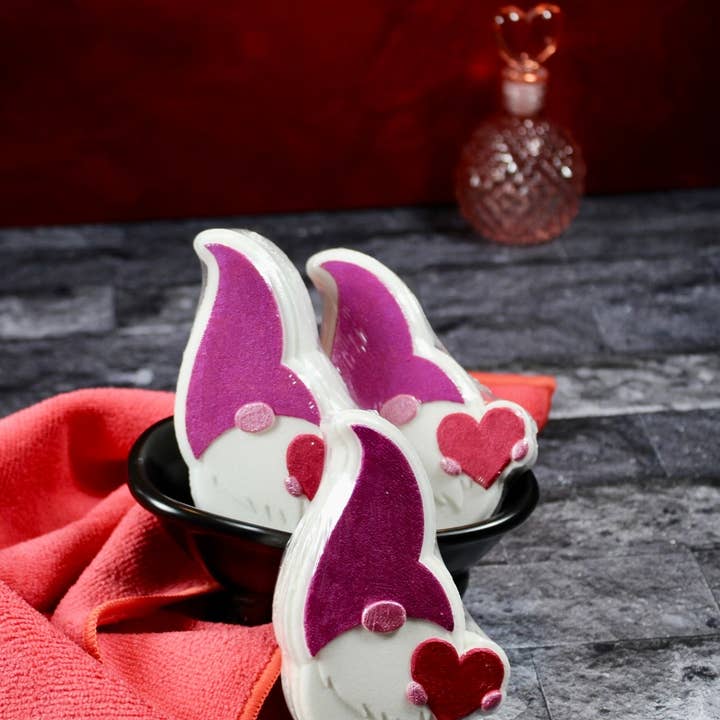 Bath bomb - 5.4 oz - Heart Gnome for wholesale by Wicked Bubbles LLC