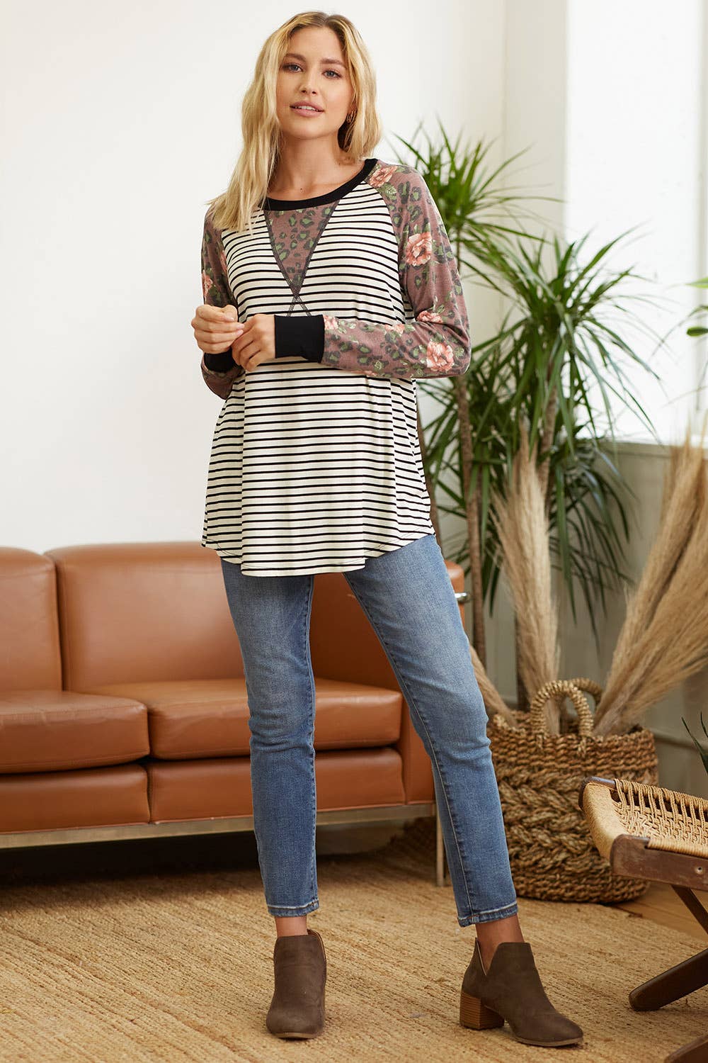 lovely melody – wholesale Tunika - Dam – LMT2704-i en blixt Leopard Raglan Top1