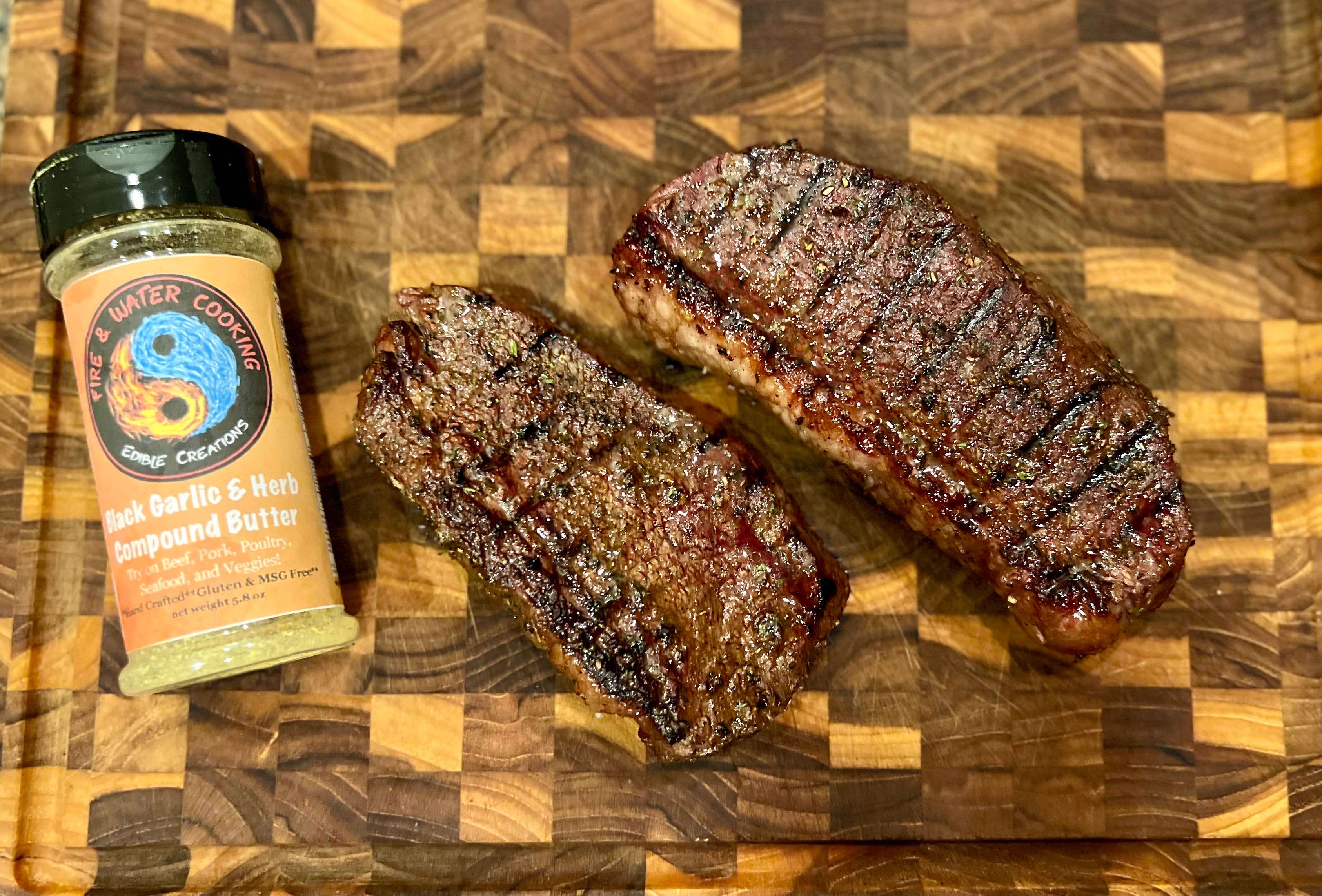 Fire and Water Cooking - Vente Mélanges d'épices séchées - Assaisonnement au beurre composé à l'ail noir et aux herbes Gourmet - 123