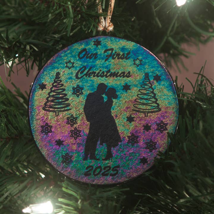 Keepsake Couples First Christmas Round Ornament for wholesale by Dee Janssen GlassWorks