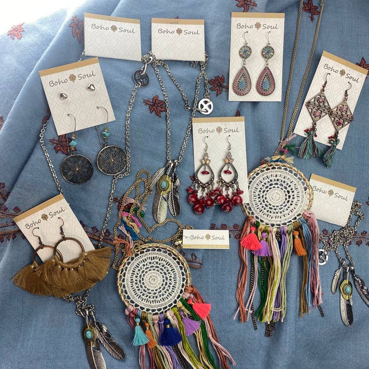 BLACK FRIDAY BOHO BUNDLE 04 for wholesale by On Trend Agencies