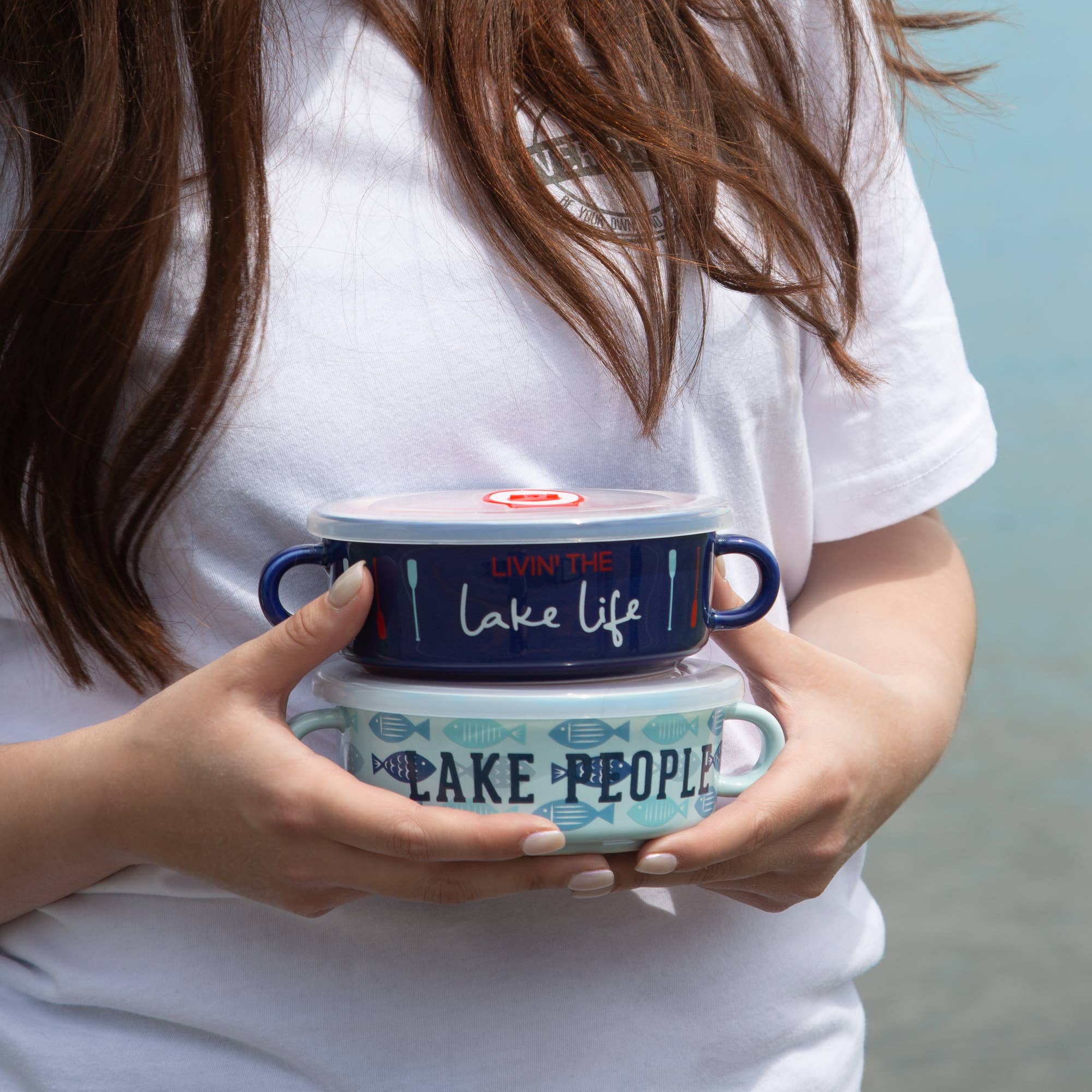 Pavilion - Wholesale Bowl - Lake People - 13.5 oz Double-Handled Soup Bowl with Lid1