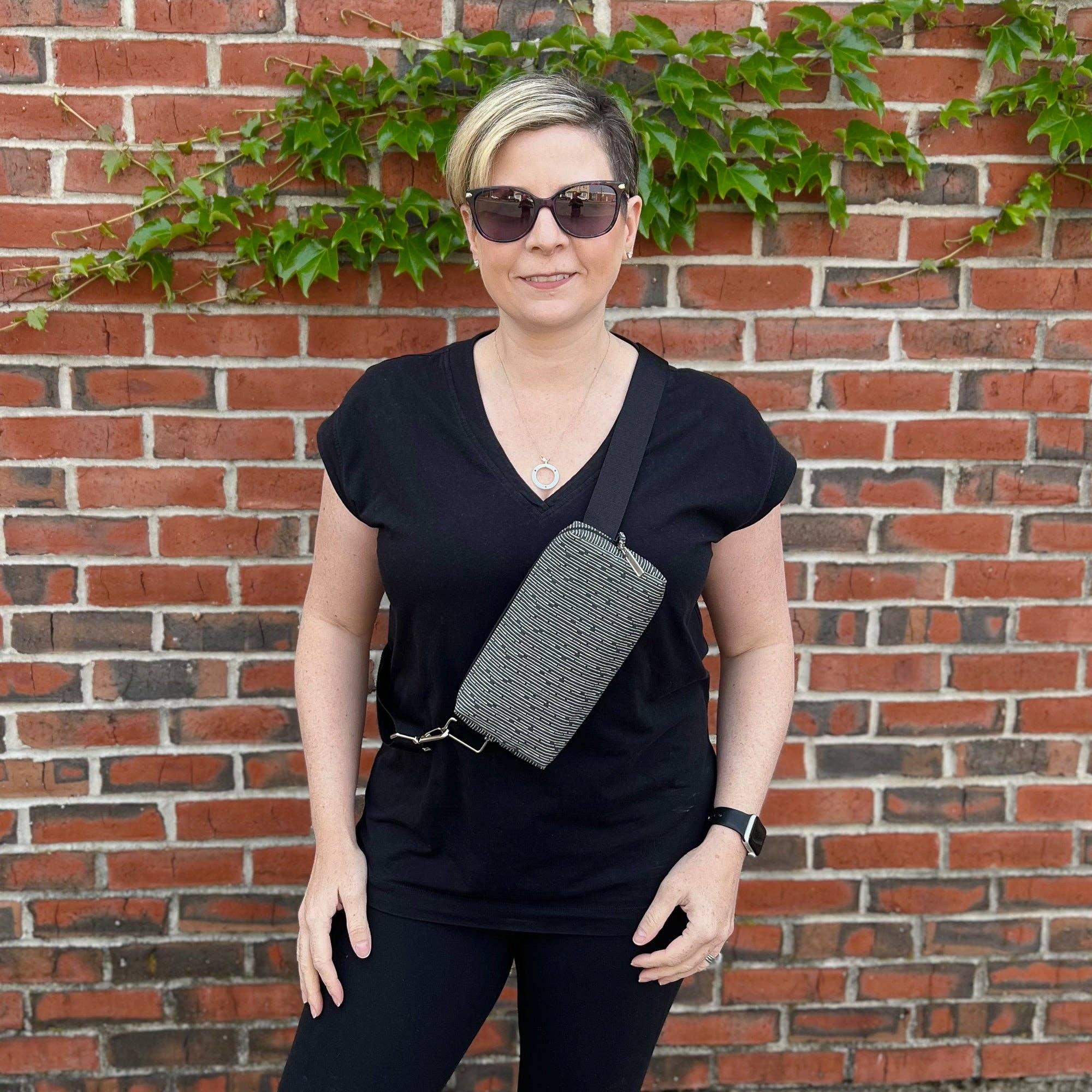 Crosscut Sewing Co. - Wholesale Belt Bag - Women's - Belt Bag Sewing Kit - Supplies, Printed Pattern and Video Tutorial114