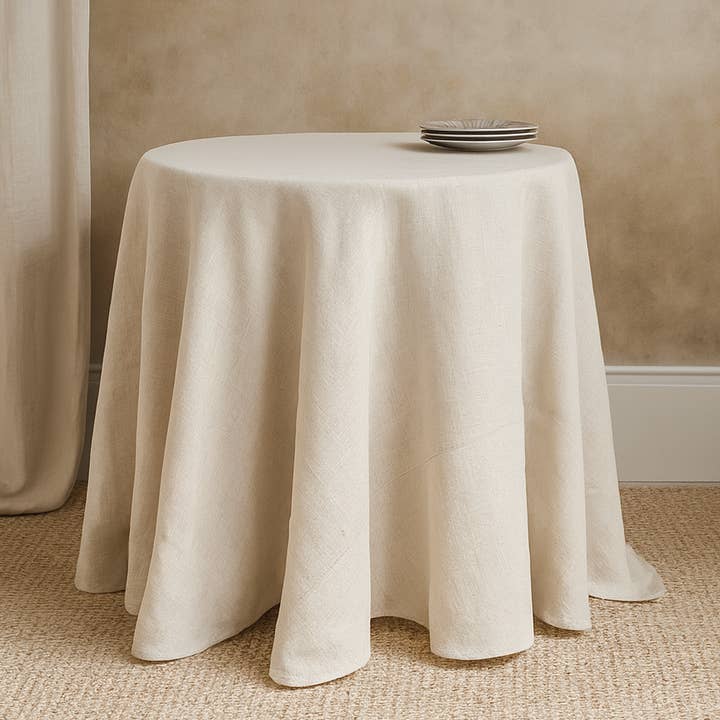 Elfenbensfärgad Passe Partout Jute Fodrad 132" Rund Duk för wholesale av Fennco Styles