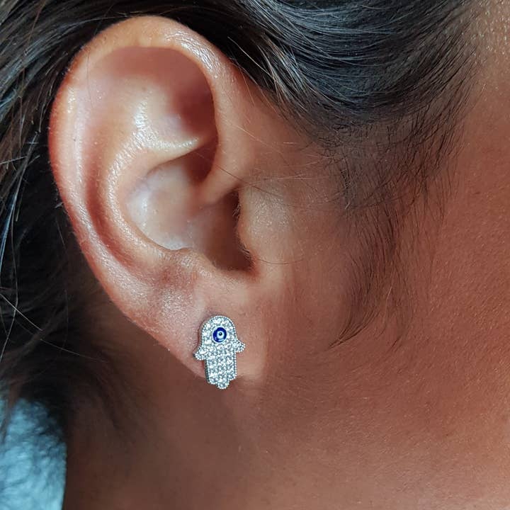 Pendentif œil turc en émail 925 avec main de Fatima pour la vente par MYSTIC JEWELS