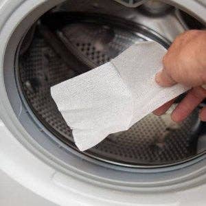 Living Naturally – wholesale Laundry detergent powder/pods – Laundry Colour & Dirt Collector3