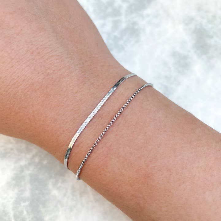 Blueyejewelry - Wholesale Link & Chain Bracelet - Dainty Silver Bracelets - Waterproof Chain Bracelets6