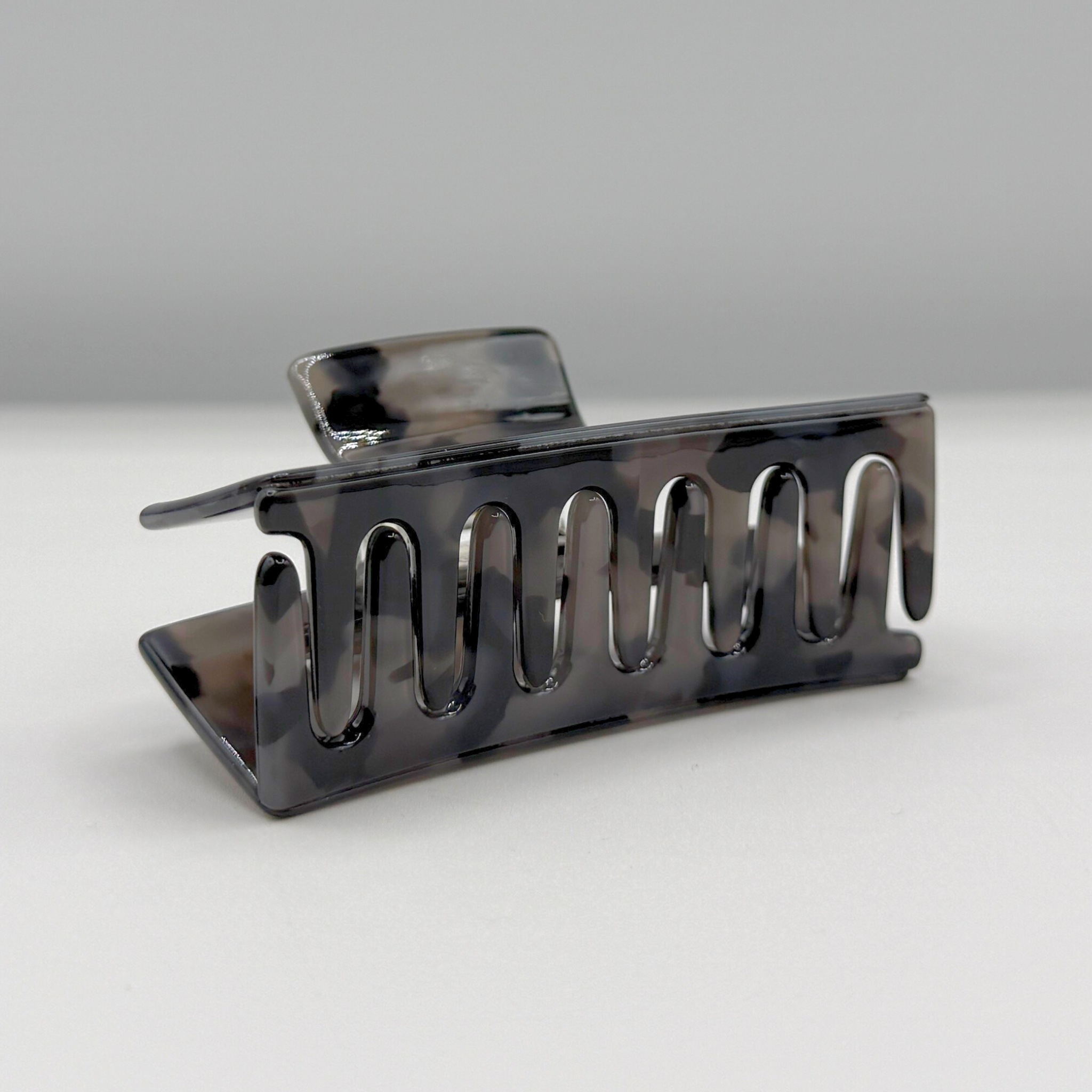 Love Attack - Wholesale Hair Clip - Women's - Sara Cellulose Acetate Hair Claw Clips21