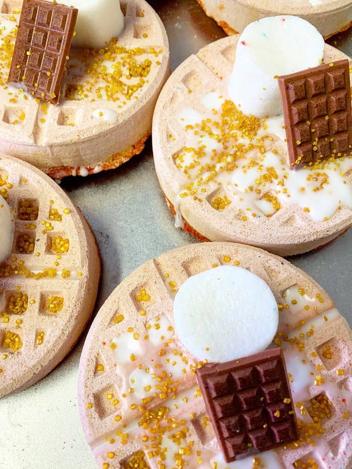 Toasted Bath Bomb for wholesale by Man on the Moon Mystics