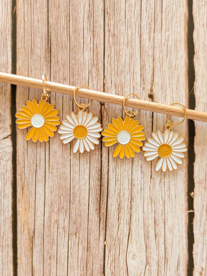 Daisies XL - Stitch markers for wholesale by Hello Kim - Kim Chui