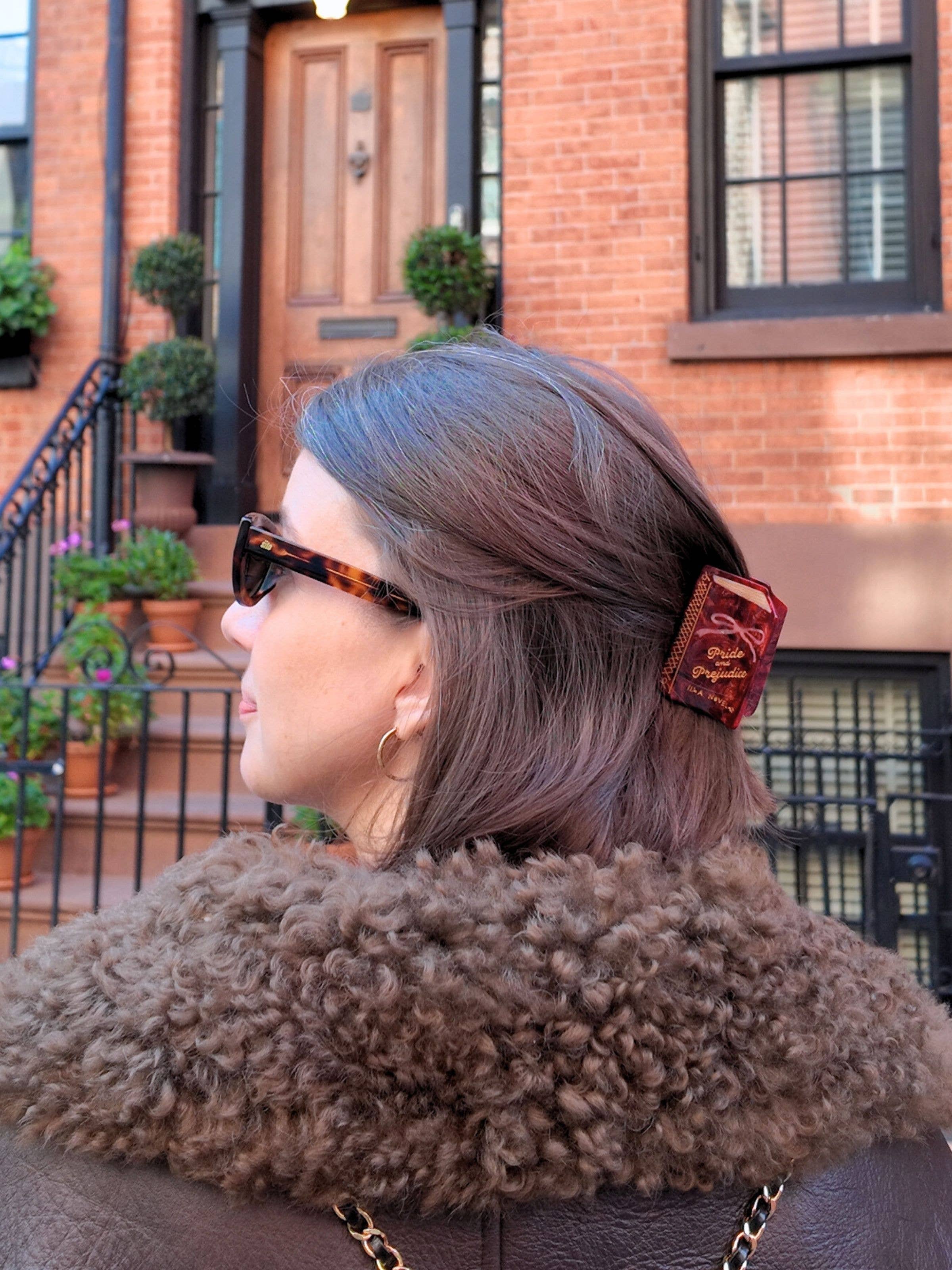 Solar Eclipse - Venta al por mayor Horquilla para el pelo - Mujer - Pinza para el cabello con libro en miniatura de Orgullo y Prejuicio pintado a mano.3