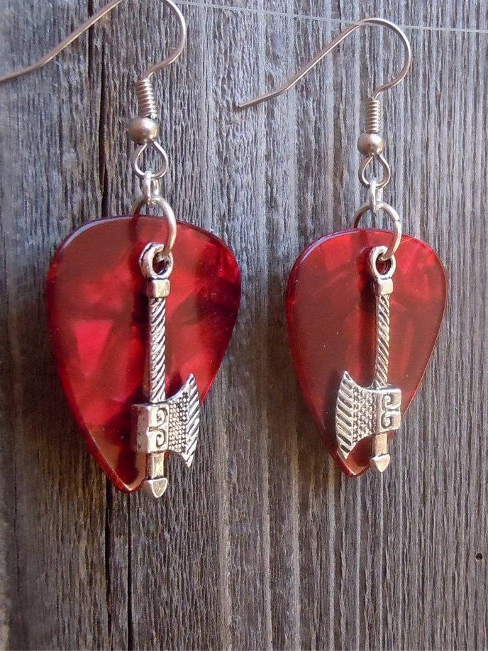 Axe Charm oorbellen met plectrum voor wholesale door Simply Raevyn