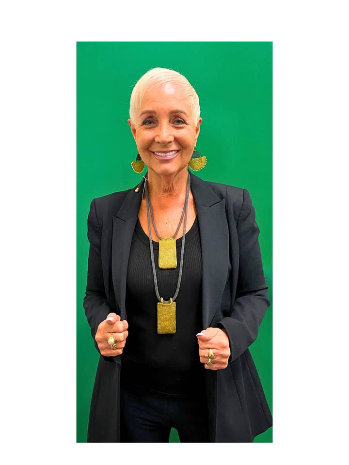 CATEY GOLD pour la vente par Bel-Eve