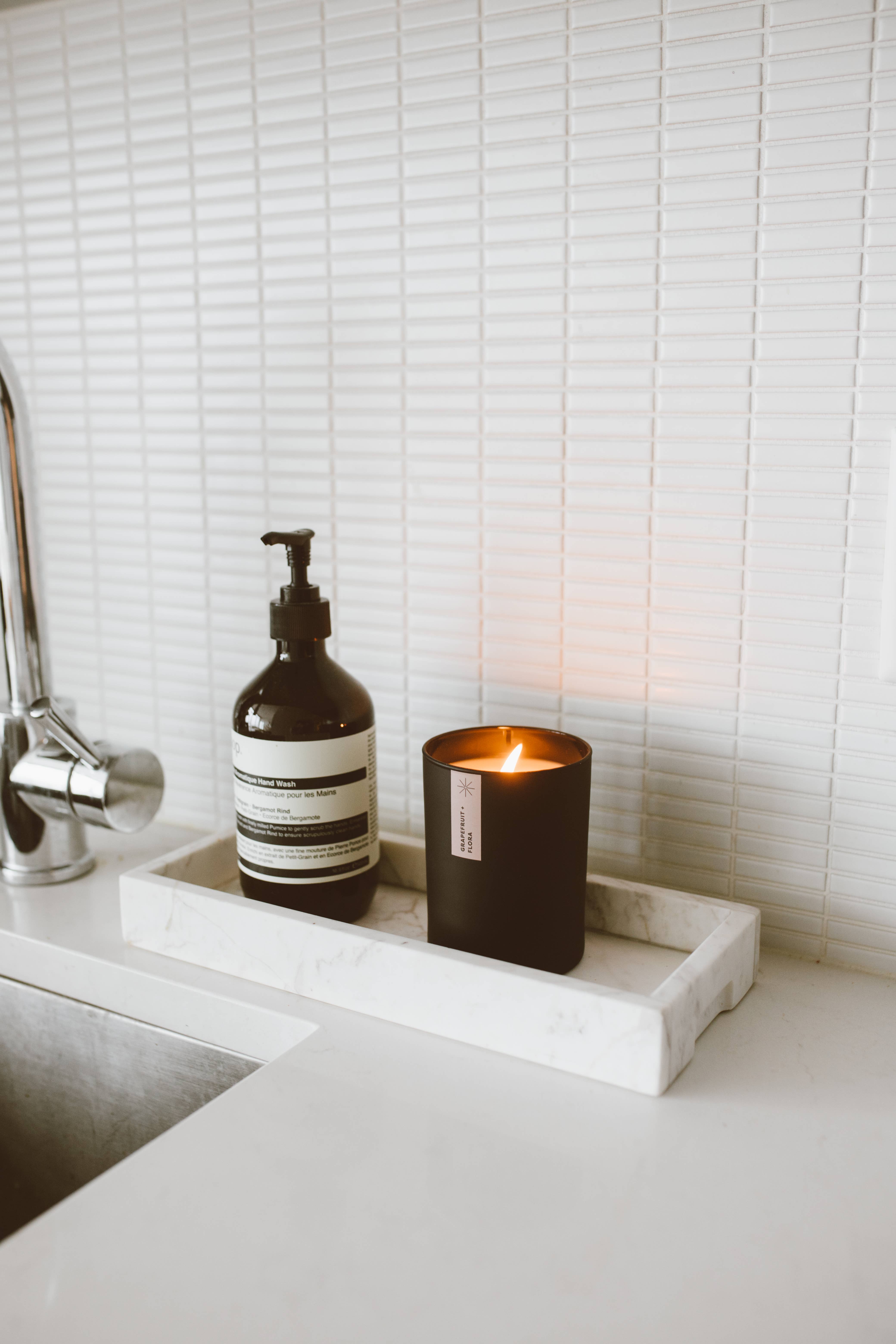 Calyan Wax Co. - Wholesale Jar/Filled Candle - Grapefruit + Flora - Matte Black Tumbler Soy Candle4