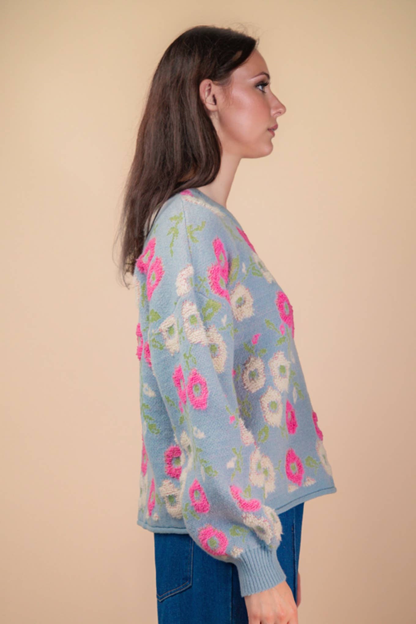 VERY J – wholesale Knitted jumper – Women′s – 12W3428N-Oversized Floral Textured Printed Knit Sweater Top3