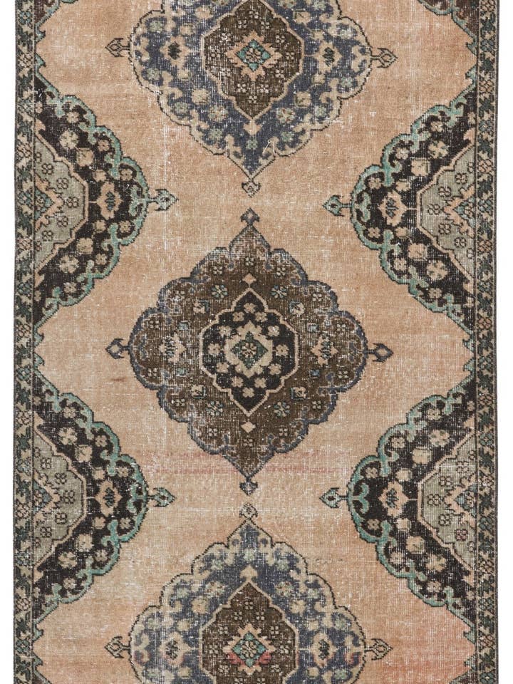 Analia handgemaakt vintage vloerkleed - 3'8" x 11'3" voor wholesale door Biev