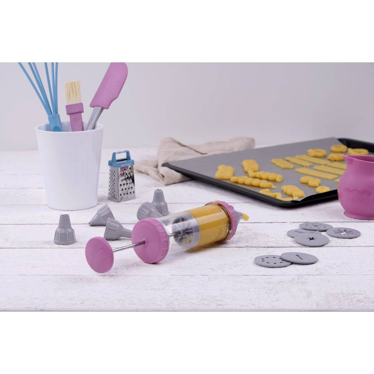 Zenker - Wholesale Decorating Tool - Pastry Syringe with 6 Tips6