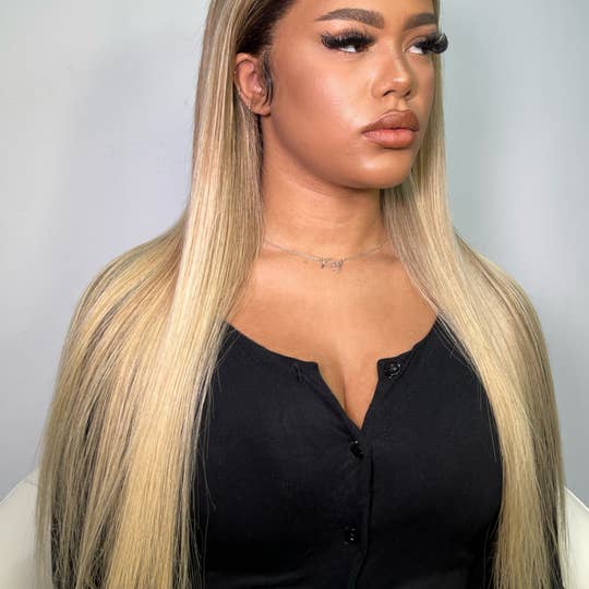 LA 'BELLO BEAUTY - Wholesale Hair extensions - Nina 613 Frontal Wig