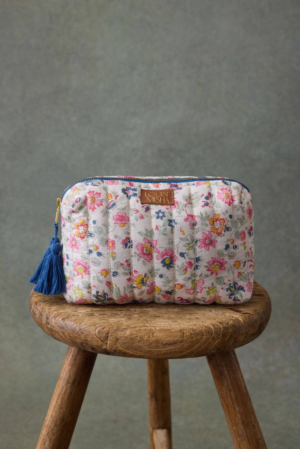 Cr me Fleurs Sauvages Teiki Pouch for wholesale on Faire1