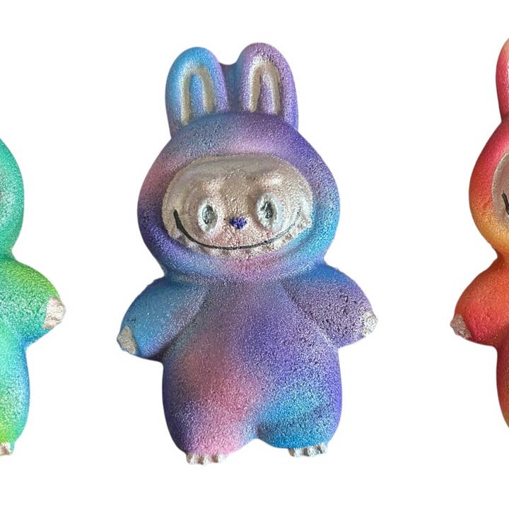 Flaming desserts - Wholesale Bath Bomb/Fizz - Purple Labubu bath bomb 1
