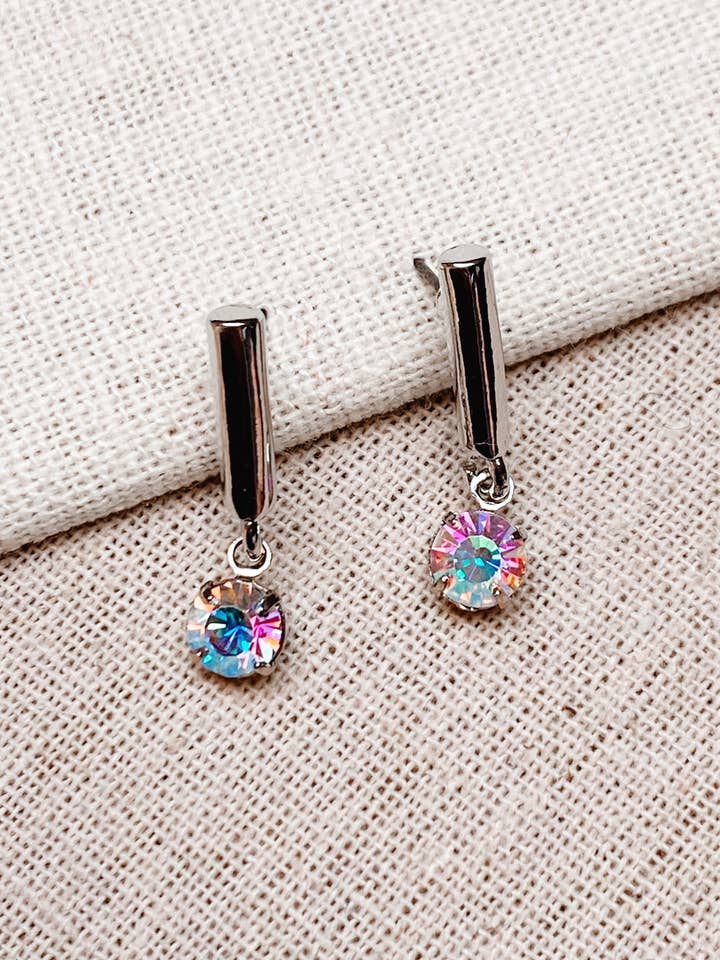 Rhodium Swarovski Rhinestone Drop Stud örhängen för wholesale av Gracie Rose Designs