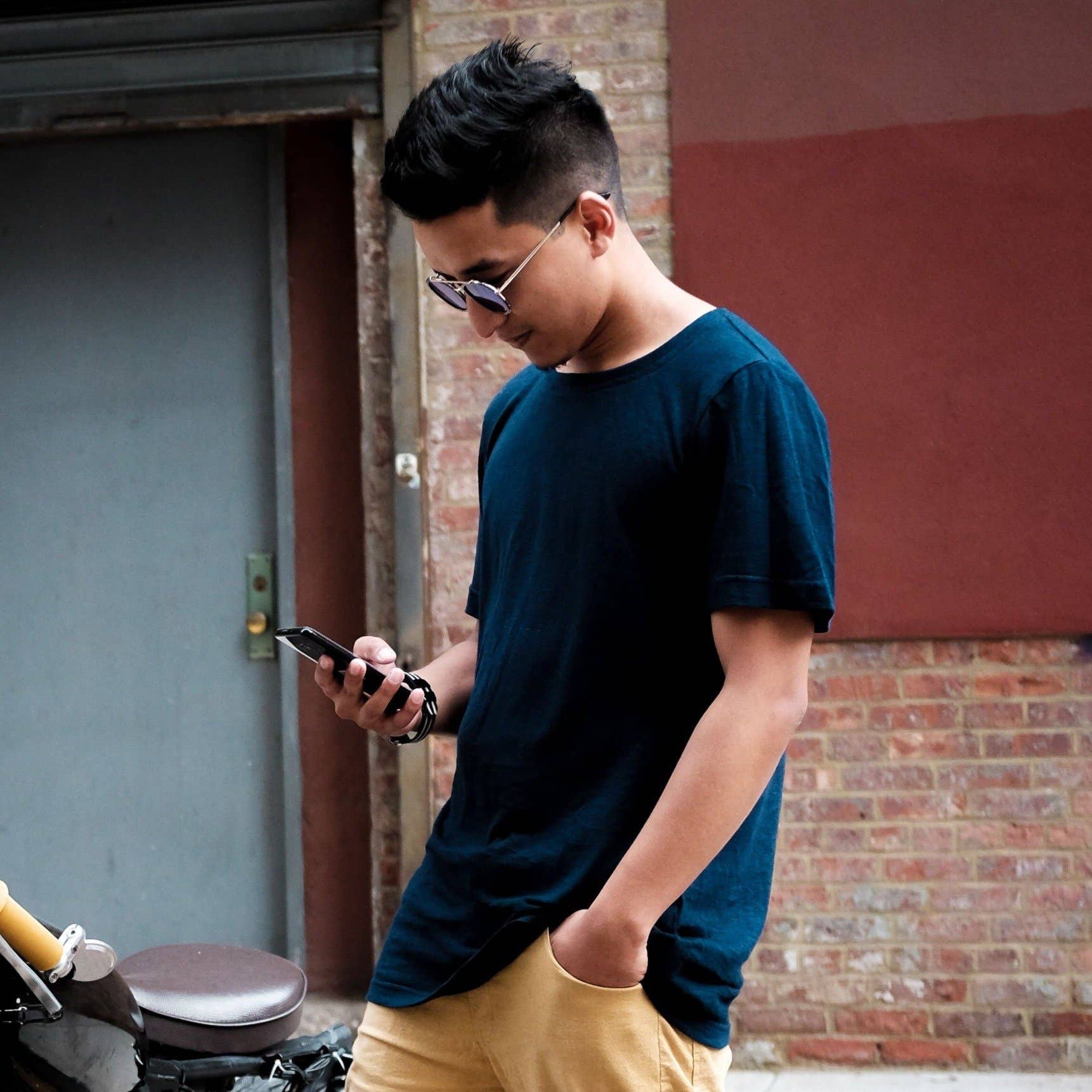 Stemp Apparel - Wholesale T-Shirt - Men's - Mens Hemp Tee2