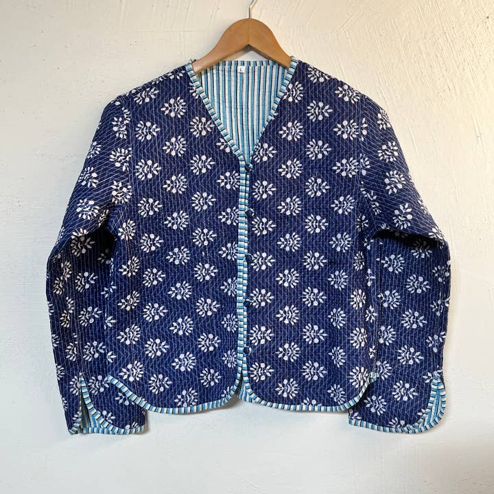 Wendbare Daunenjacke Dahlia aus Baumwolle für den Großhandel von Ayras World