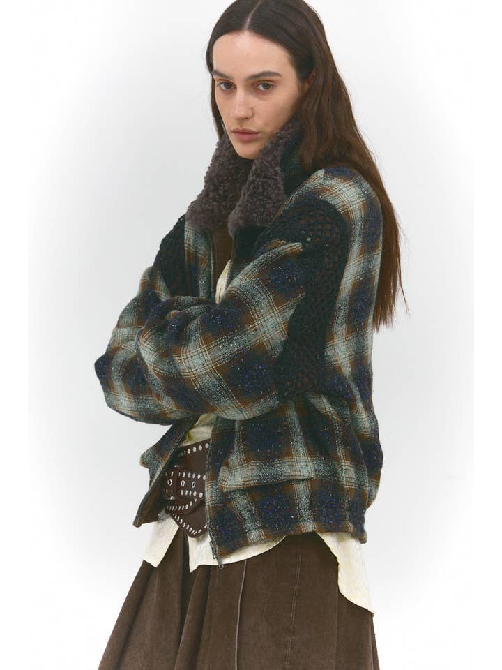 SUNDAY LIFE - Wholesale Jacket - Women's - Marceau – Short jacket in Japanese wool with contrasting collar3