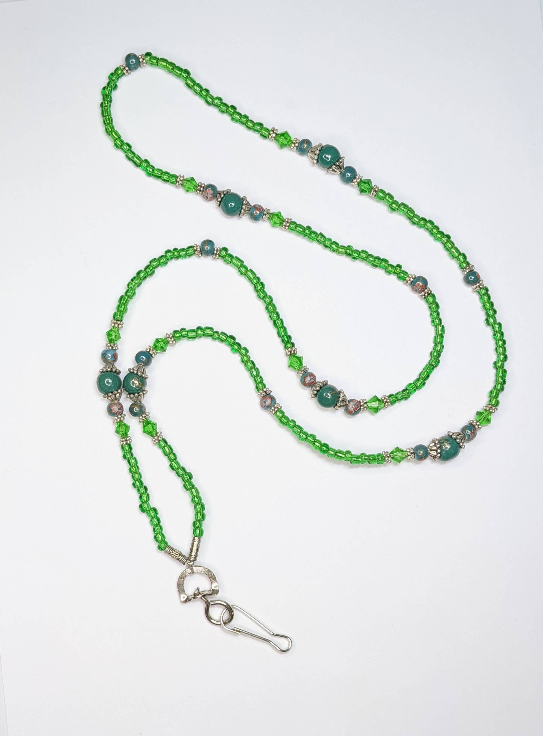 Fiona Accessories – Großhandel Schlüsselband – Damen – Perlenbesetzter Ausweishalter für Schlüssel, Ausweis4