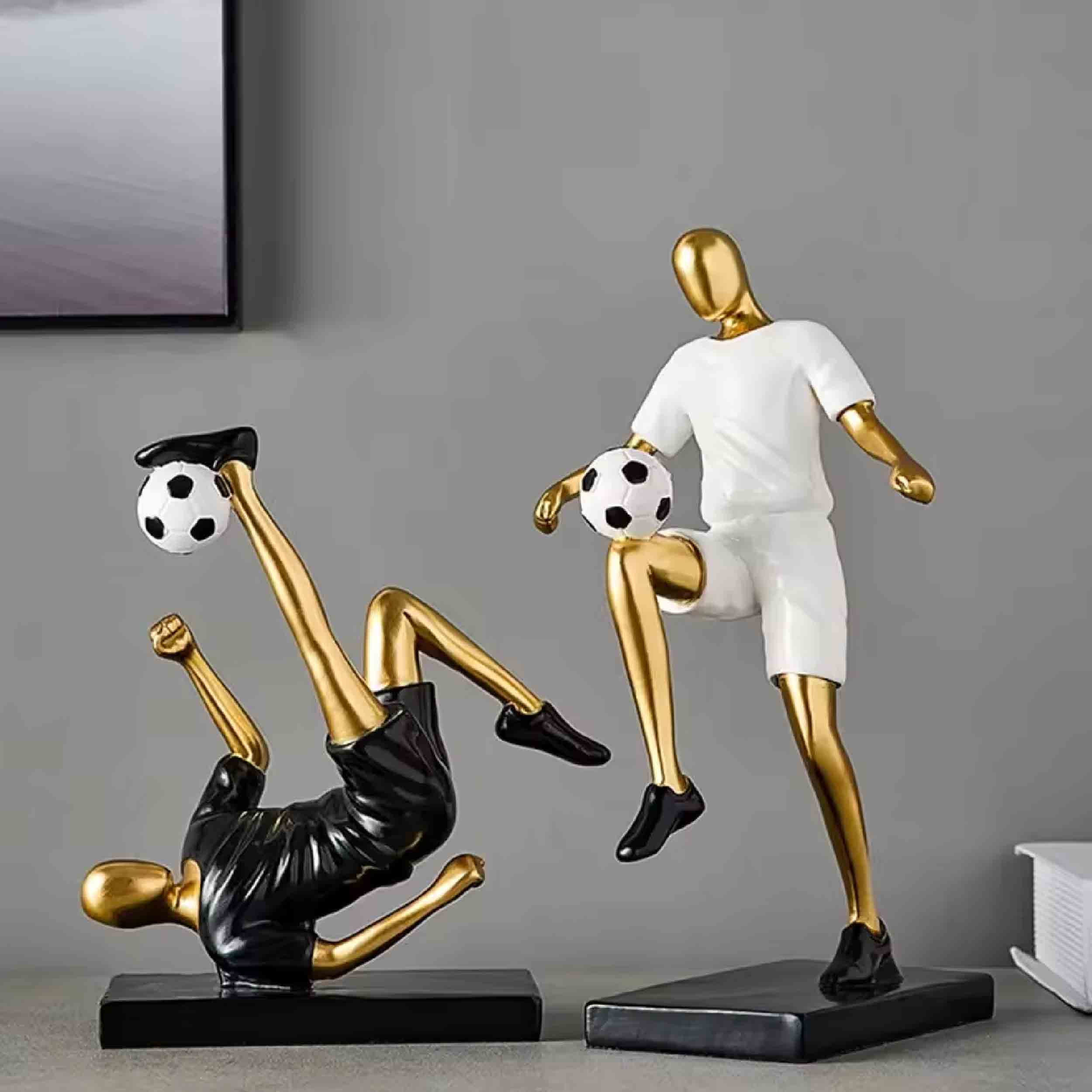La Bella Monte - Wholesale Decorative Figurine - Football Player Statue For Holiday Décor2