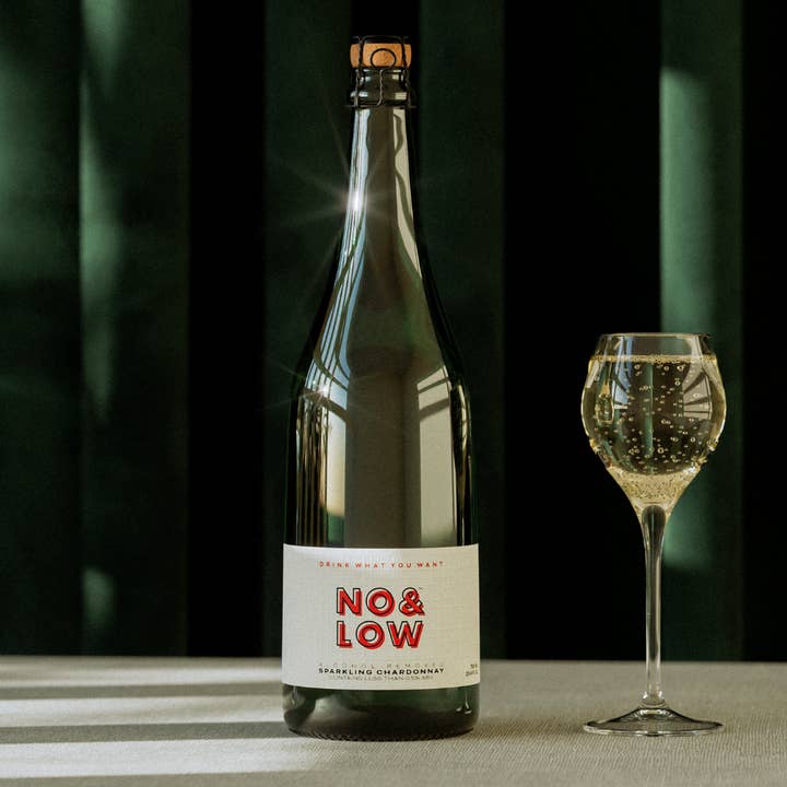 No & Low - Vente Spiritueux/Vins/Bières sans alcool - Chardonnay mousseux sans alcool et à faible teneur en alcool 25,4 oz (750 ml)5