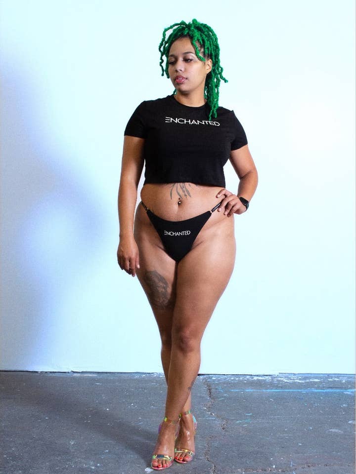 CROP TOP EN STRING SET voor wholesale door Enchanted Intimates